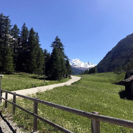 B&B Matterhorn Golf Randa Esterno foto