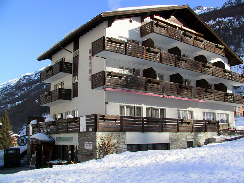 B&B Matterhorn Golf Randa Esterno foto